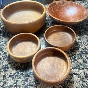 Set of 5 vintage wooden bowls